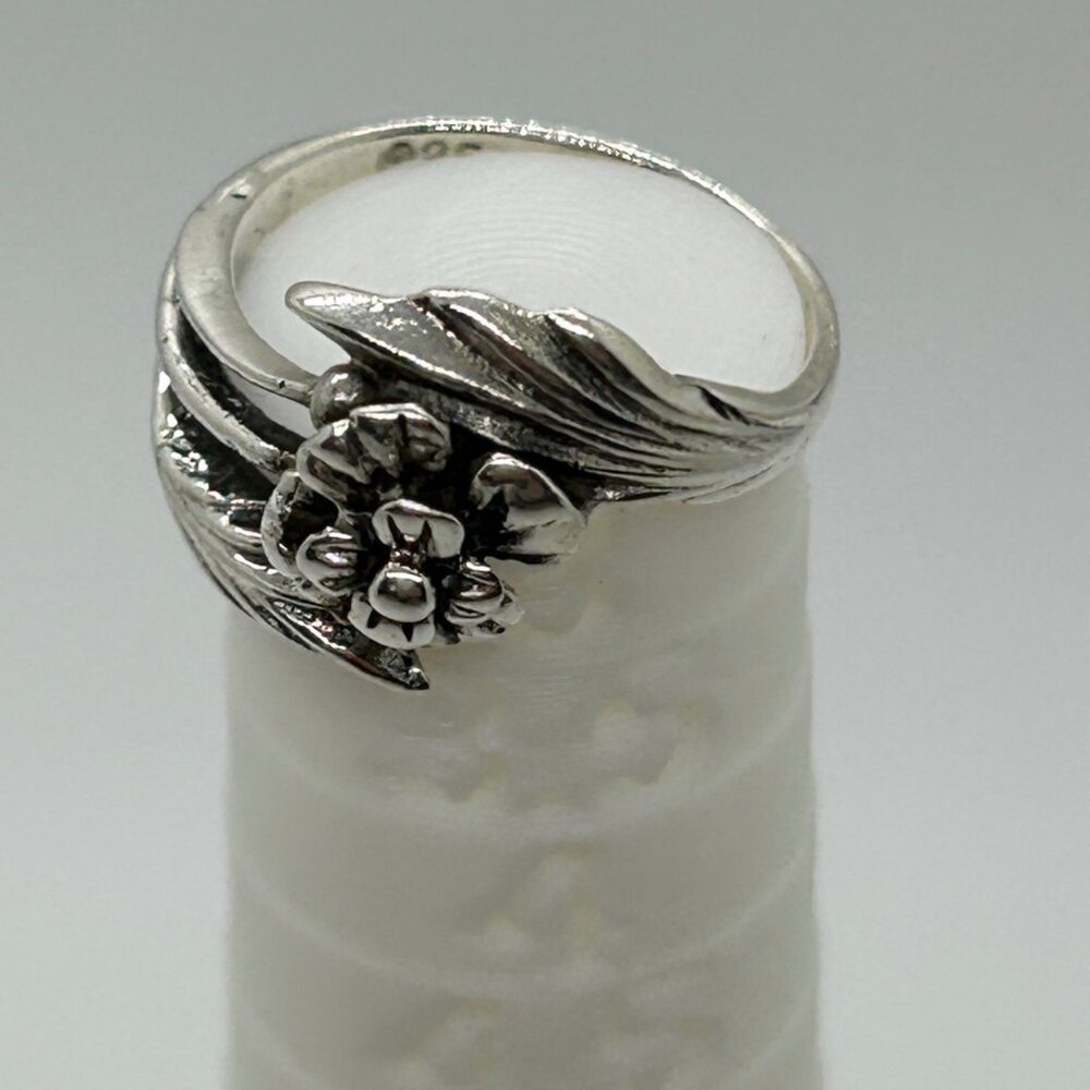 Sterling Silver Flower & Leaf Ring 925 Child Size 2.5 Floral Design Jewelry - Picture 7 of 11
